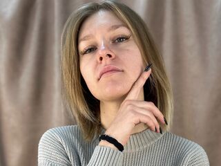 fingering webcamgirl JerryHemsley