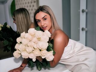 fingering camslut Jess