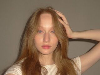 naked camgirl fingering pussy JoGranieri