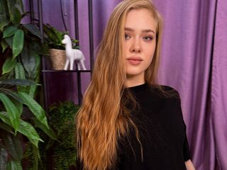 webcam hooker JuliMiu