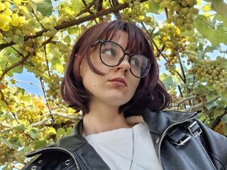 naked camgirl gallery JuliannMunning