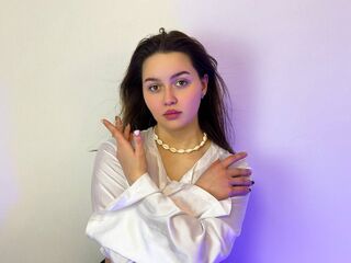 camgirl shaving pussy JulietaWilde