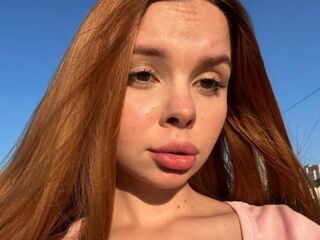 camgirl masturbating with sextoy KarinaSavastru