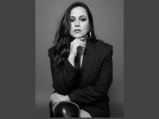 naughty camgirl masturbating with vibrator KarolLewin