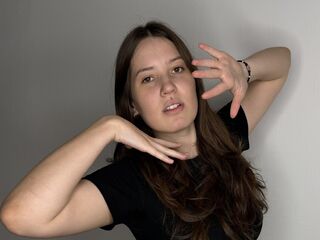camwhore masturbating with dildo KasandraVewer