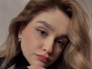 live cam girl photo KileyRipple