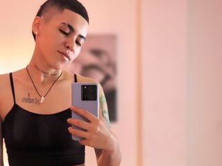 naked girl with webcam masturbating with vibrator KimOrtix