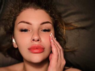 cam girl webcam sex KiraKruz