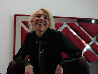 chatroom webcam KloeSwings