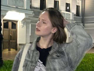 naughty cam girl picture KrissyJn