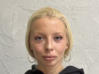 closeup cam LanaReals