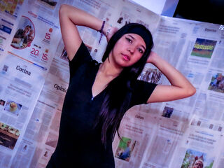 hot naked webcamgirl LayraNoir