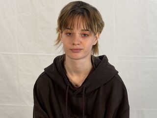 camslut fingering pussy LindyOestreicher