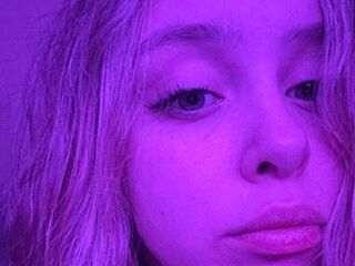 shaved pussy cam LizzetteStanway