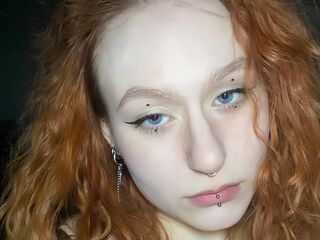 topless webcam girl LoiseLevitan