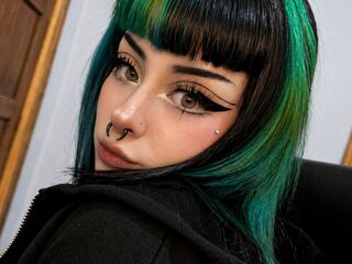 cam girl playing with dildo LolaGraves