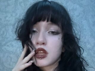 nude webcam girl picture LouisePerrish