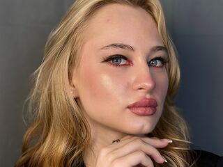 girl cam naked LucileNeuburger