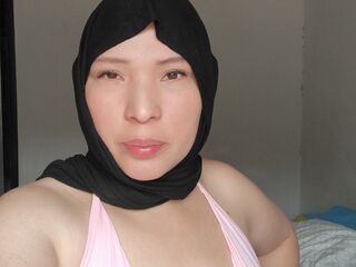 topless cam girl LunaCalientes
