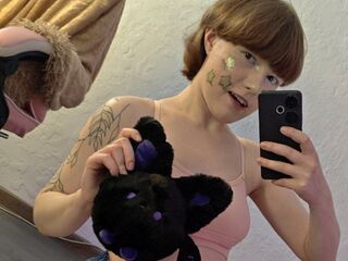 chat room picture LunaWillson