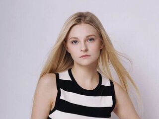 webcamgirl chat room LynetteAldis