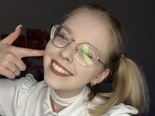 free webcam chatroom LynnaCarrington