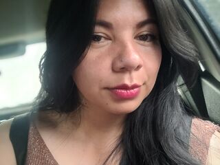 naughty webcamgirl MacarennaGomez