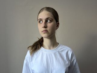 naked cam girl gallery MaganPedaci