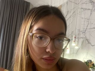 webcam babe chatroom MarianaPollack