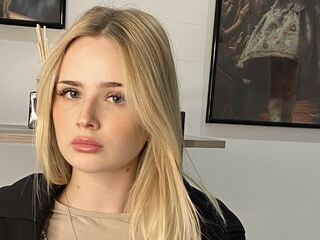 cam girl pic MarnieRhyner