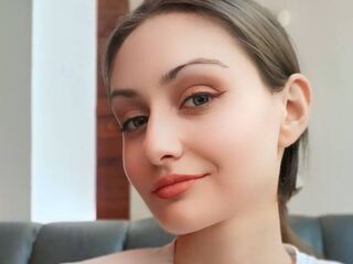 masturbating camgirl MaryjaneQuarry
