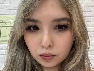 girl chatroom MayHartshorn