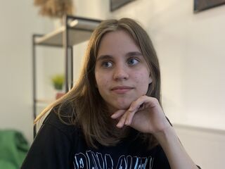 fingering girl webcam picture MelisaVonk