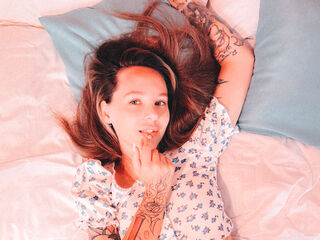 live webcam performer MiaGrahamm