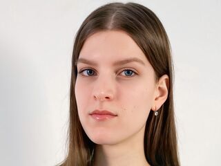 free chatroom MyrtieKatula