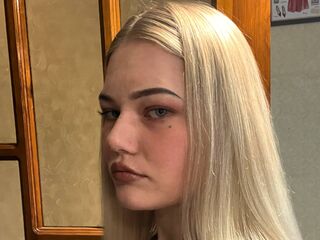 hot cam slut NicolynMoore