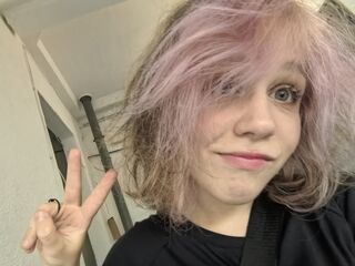 cam girl masturbating with vibrator NieshaBendas