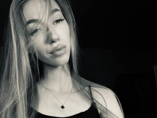 camgirl porn NikkiTenerovich