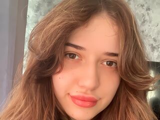 camwhore fingering pussy OliviaRegenin