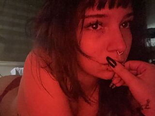 girl nude PeachyPurr