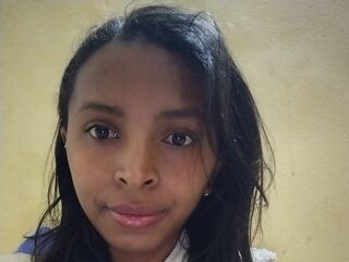 free videochat RinahBrooks