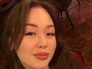 naughty cam girl fingering shaved pussy RosalindaVivar