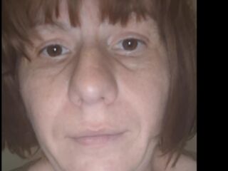 camslut showing tits SarahEsme