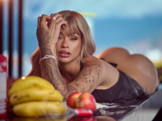 fingering camslut ScarletThompsone