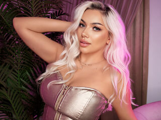 hot chat room SelenaMist