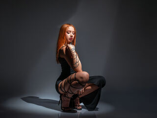 topless girl SerenaJaramillo