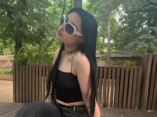 cam girl ShemikaGnerre