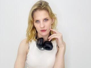 cam girl showing tits SilverAmos