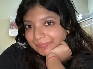 nude camgirl pic SriyasiGomes