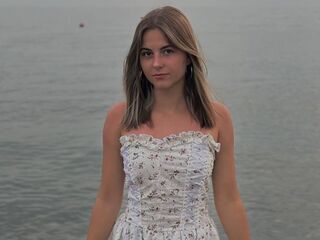 girl StellaWerty